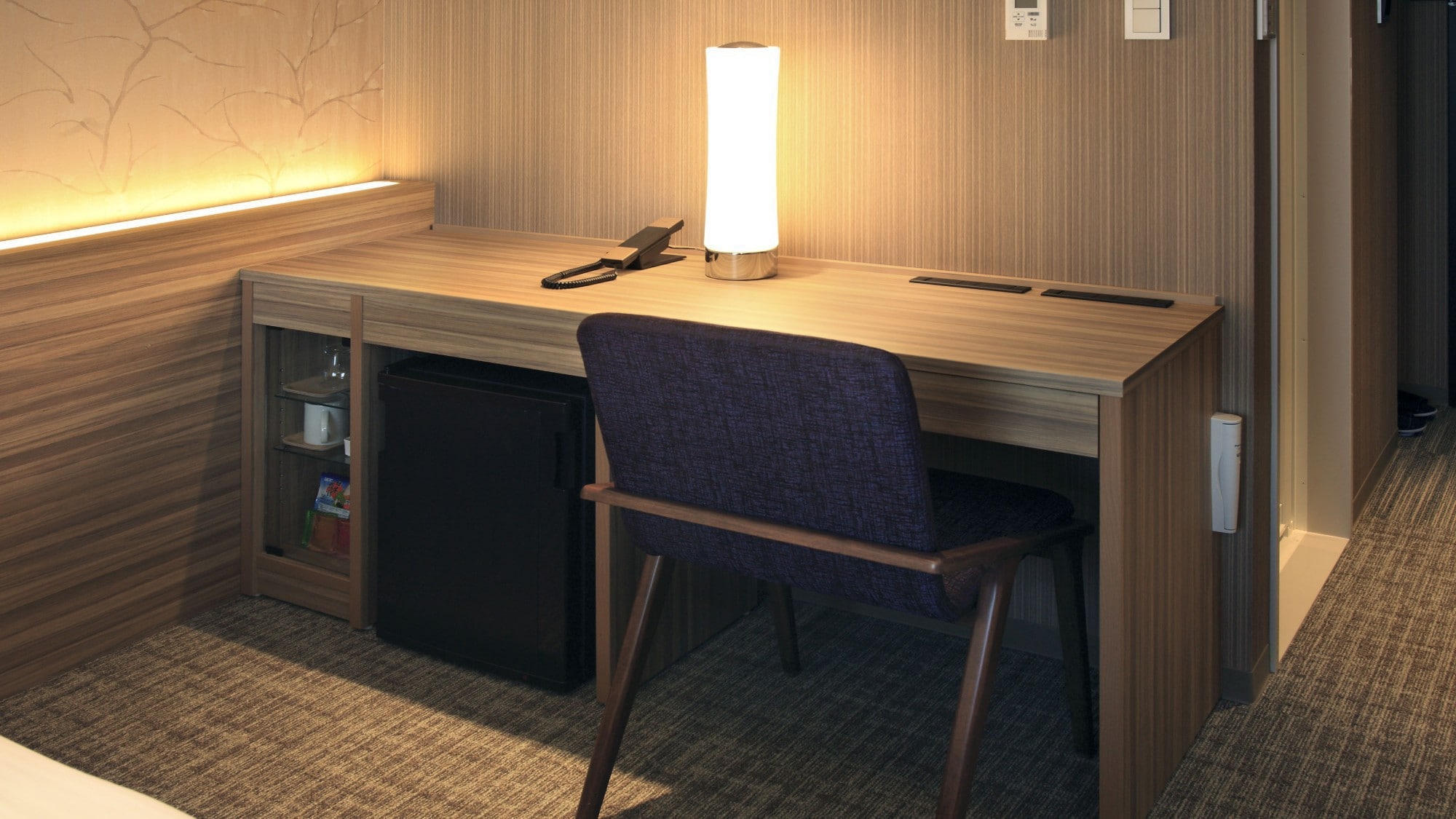 Standard twin desk