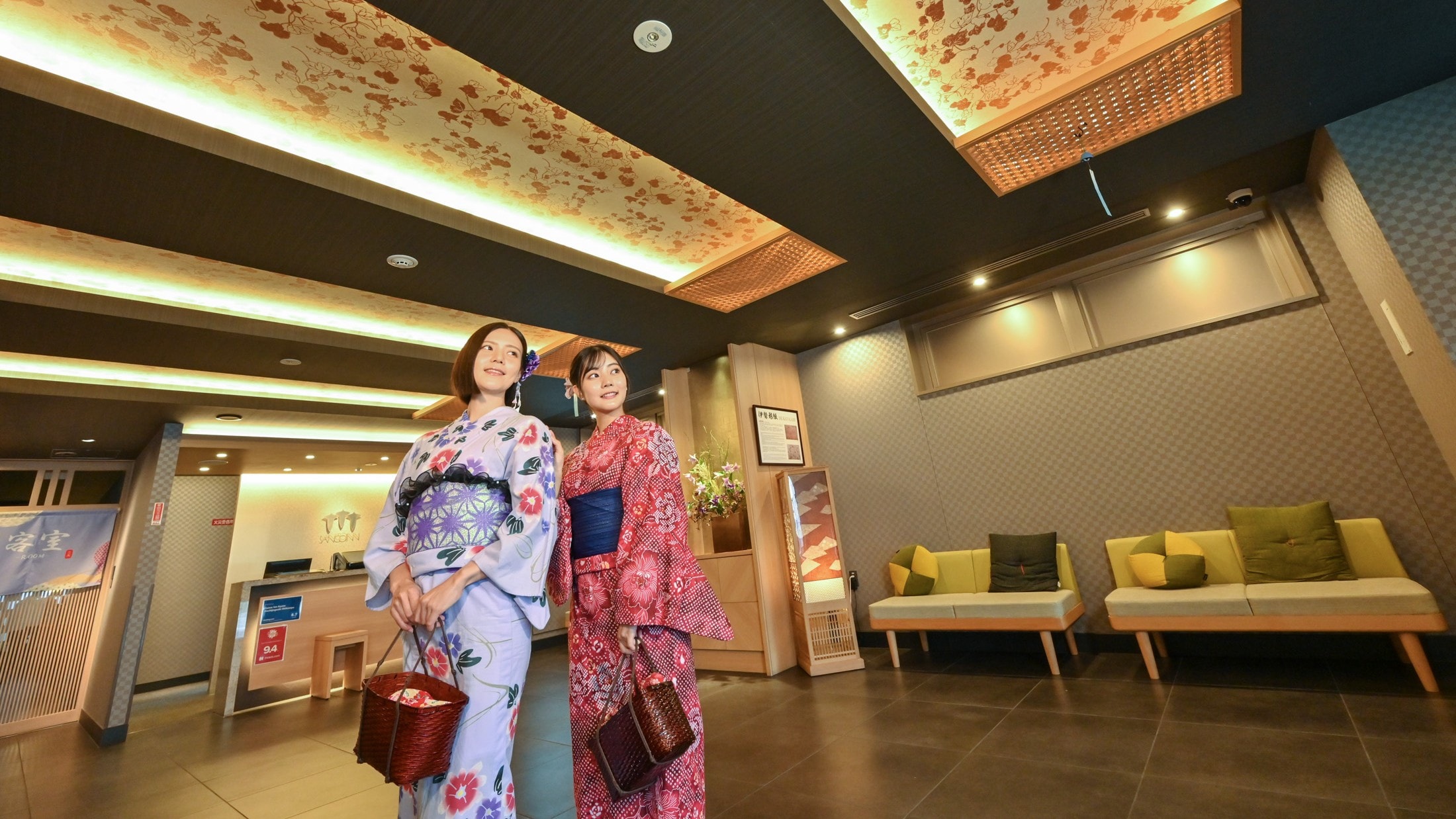 Nikmati awal perjalanan Anda di lobi Jepang kami yang indah.