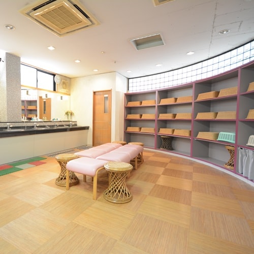 Men's dressing room