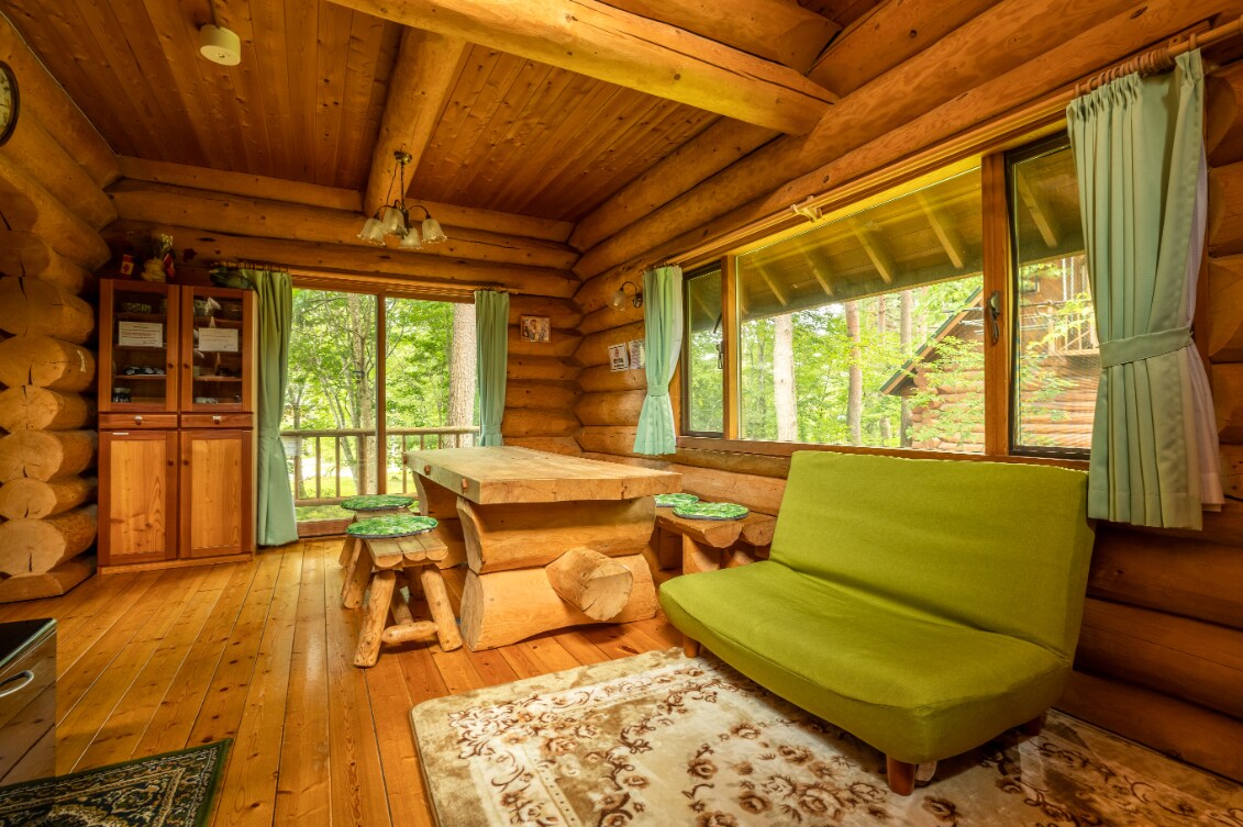 小屋O樓客廳