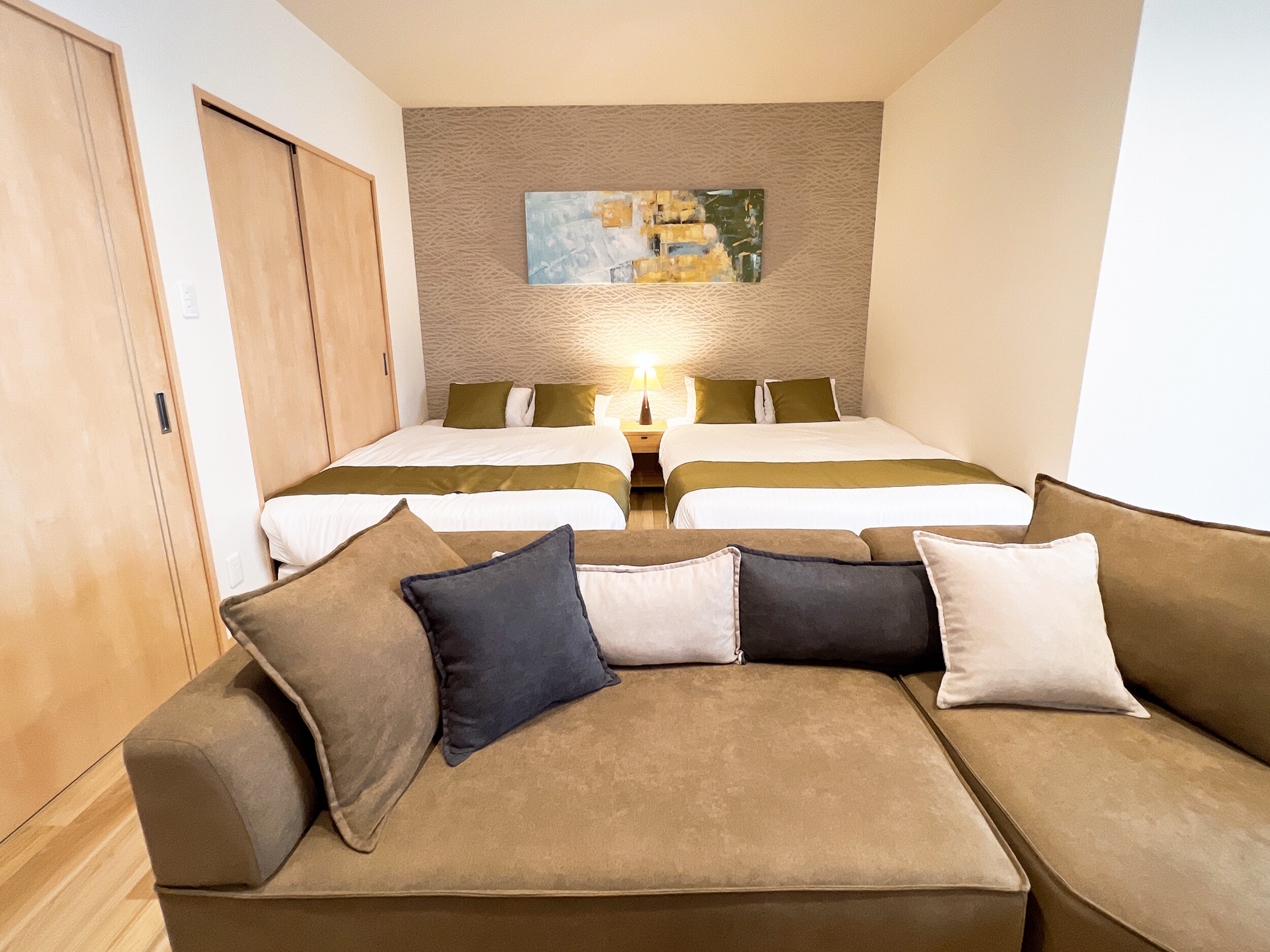 Room 105