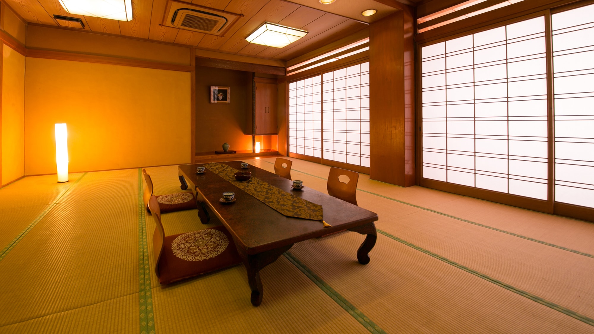 Kamar bergaya Jepang 10 hingga 15 tikar tatami