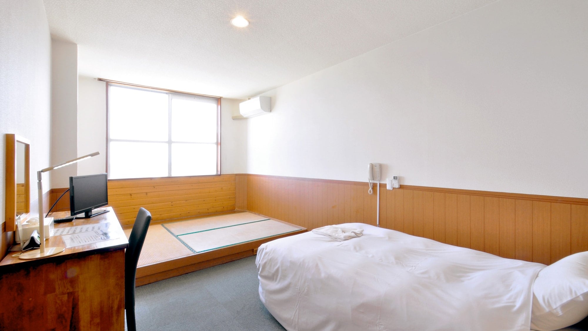 【日西式单人间】可在榻榻米上放松、在床上休息的豪华客房。