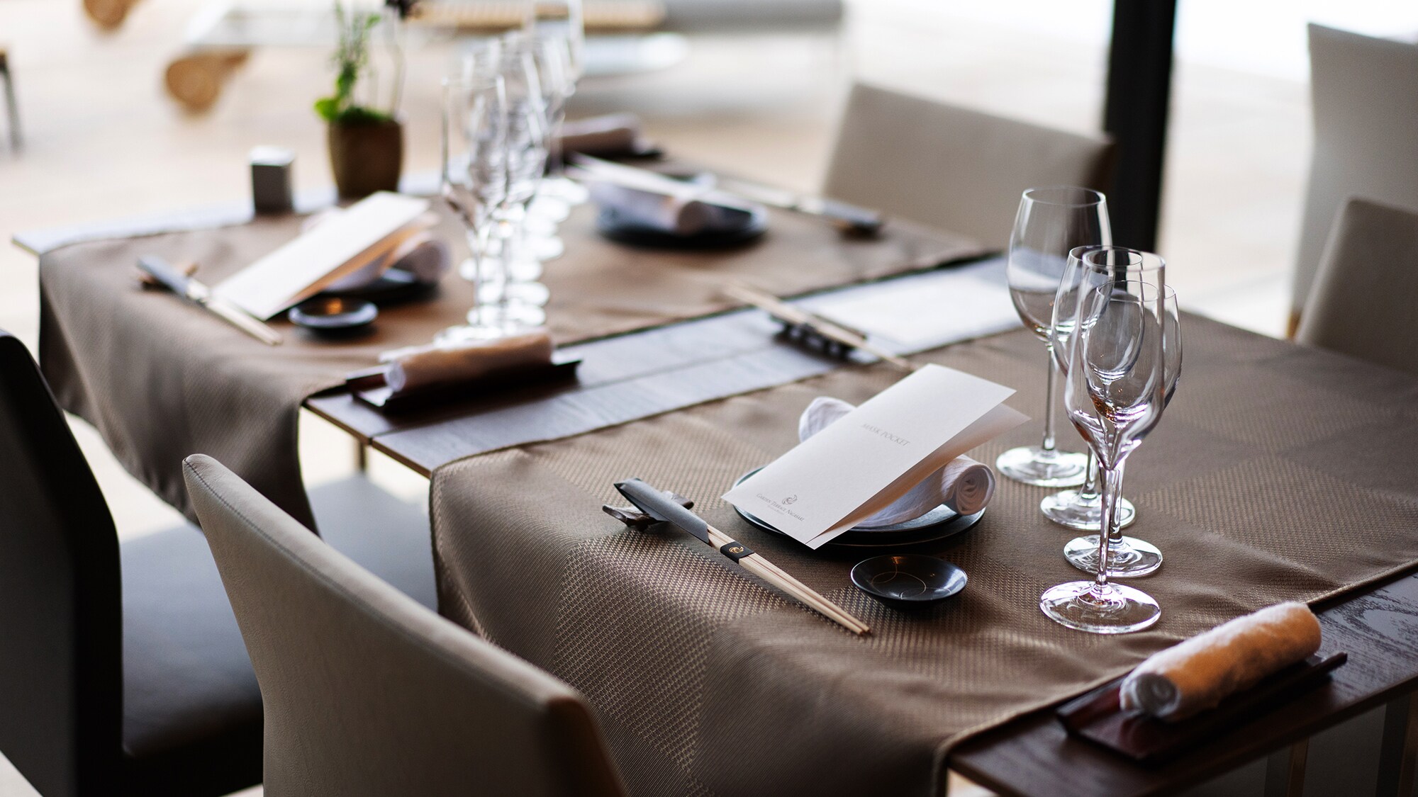 [Restaurant Senzanmansui] We delight our guests with locally produced dishes made with the bounty of Nagasaki's mountains and sea.