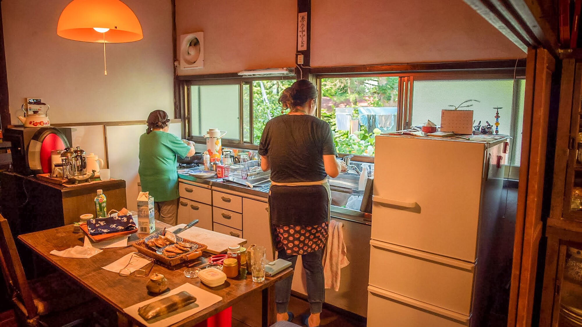 ・[Dapur] Tersedia satu set peralatan masak lengkap