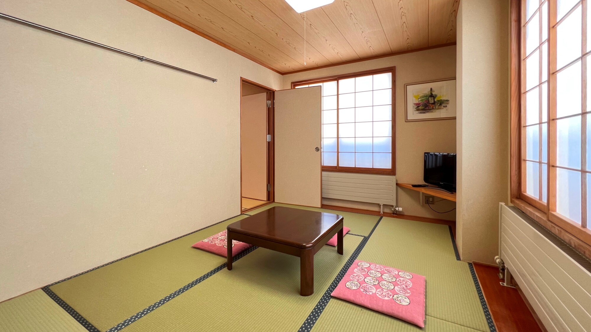 Japanese-style room (7.5 tatami mats)