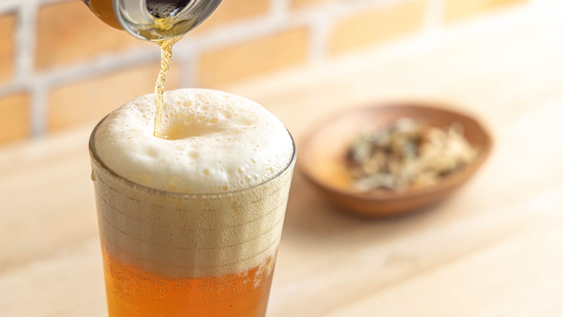 喝一罐飲料、吃點零食，休息一下。