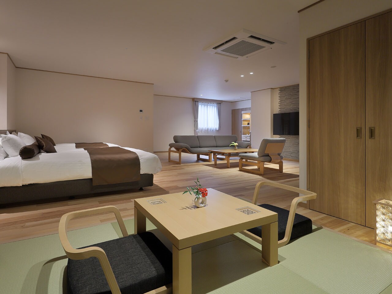201 Ceramic open-air bath (2nd floor corner room, 85m2)