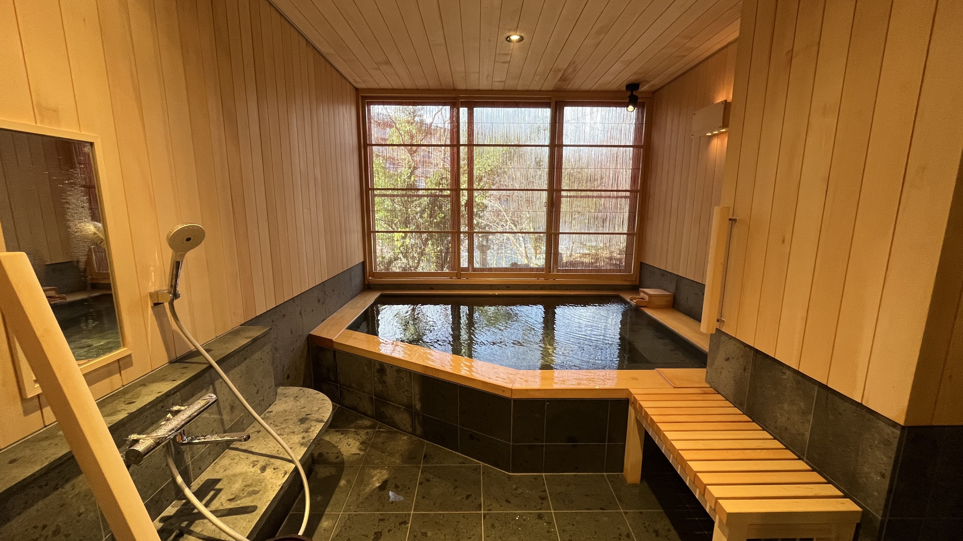 [Room with hot spring semi-open-air bath Universal design] (semi-open-air bath)