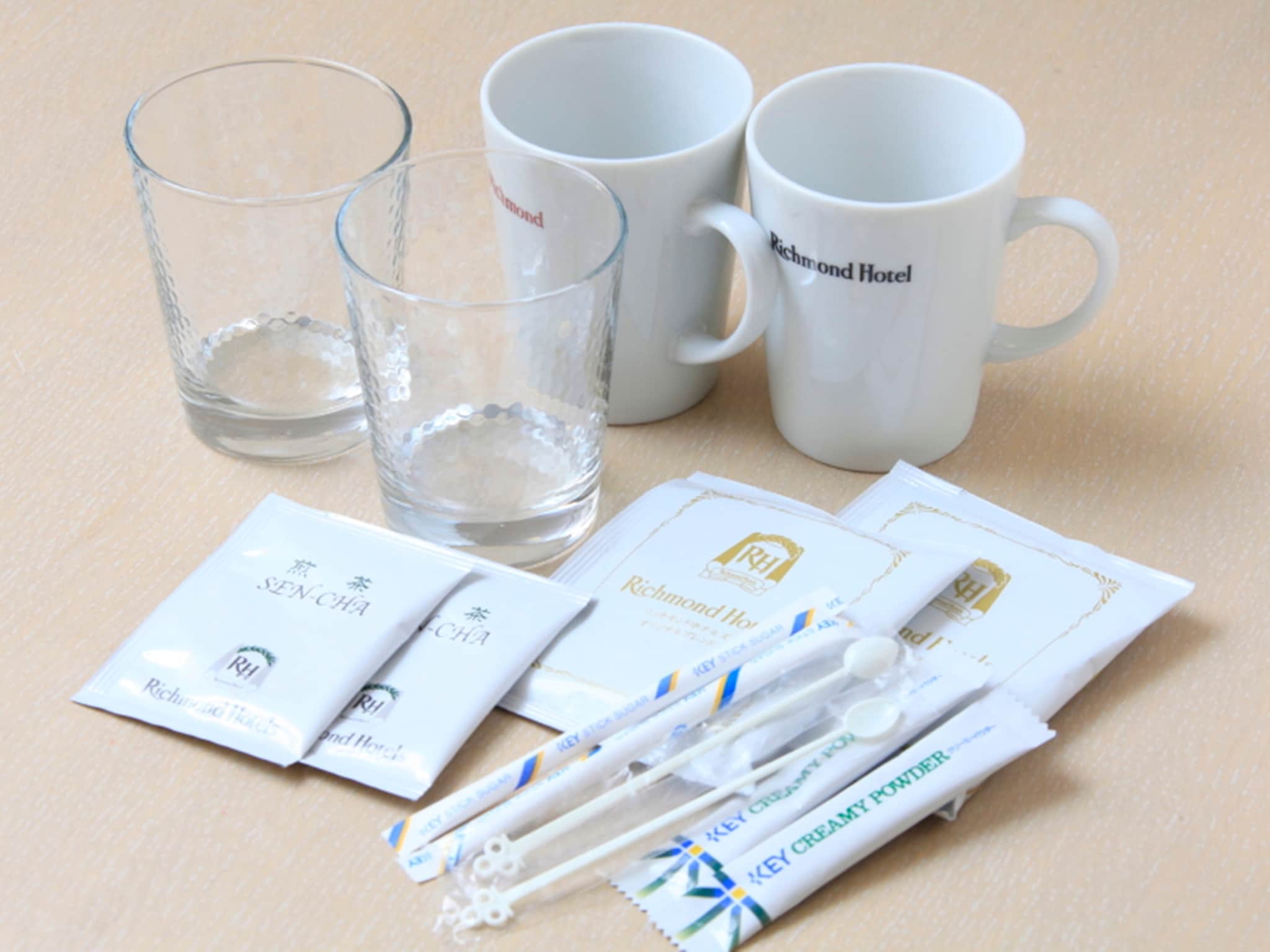 Amenities, cups