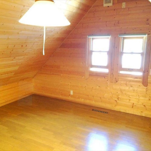 2nd floor guest rooms