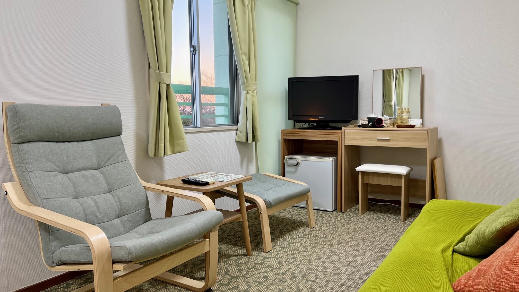 Main building 2nd floor, outdoor bath, 2 bedrooms