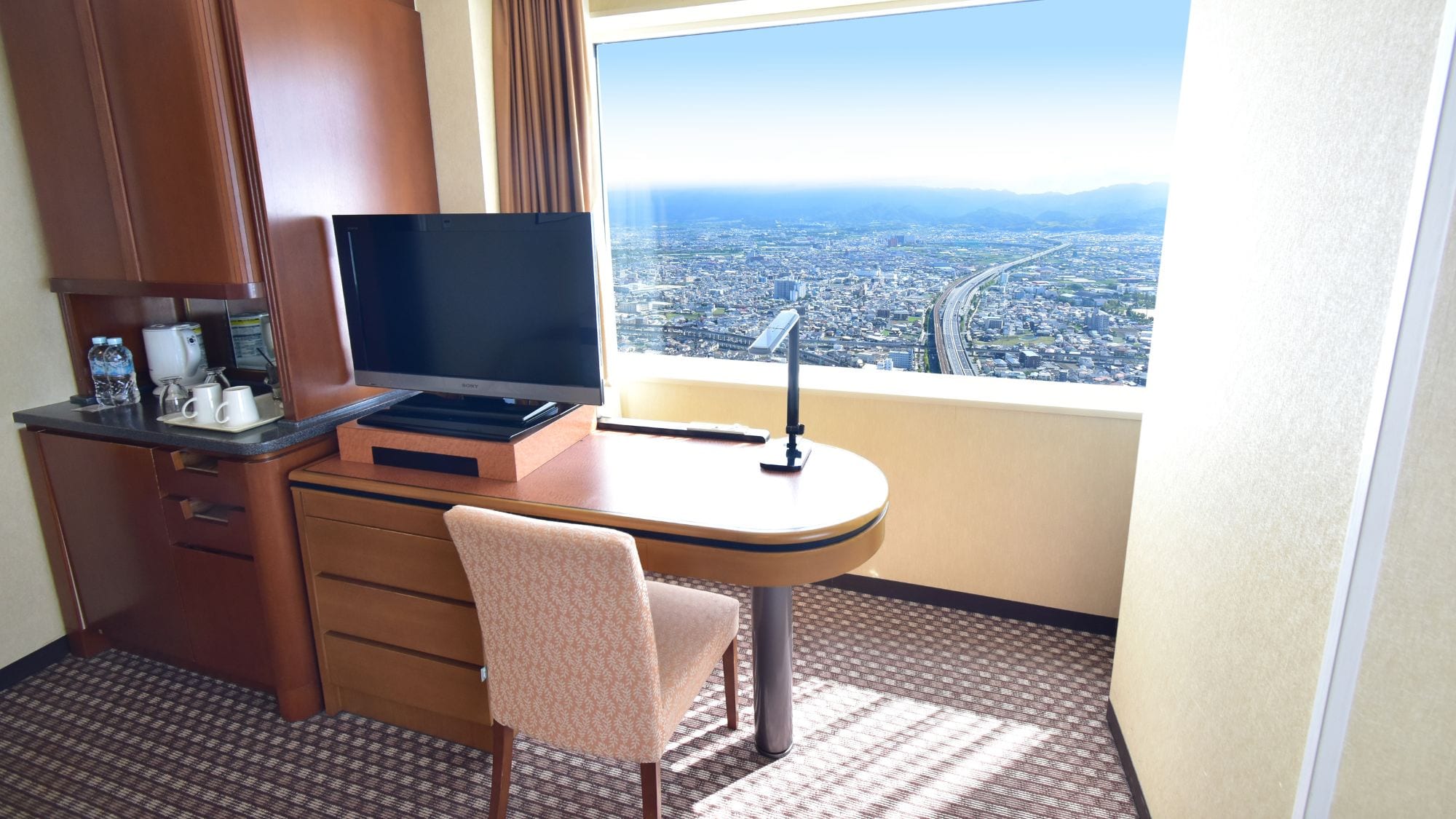 Superior Corner Twin