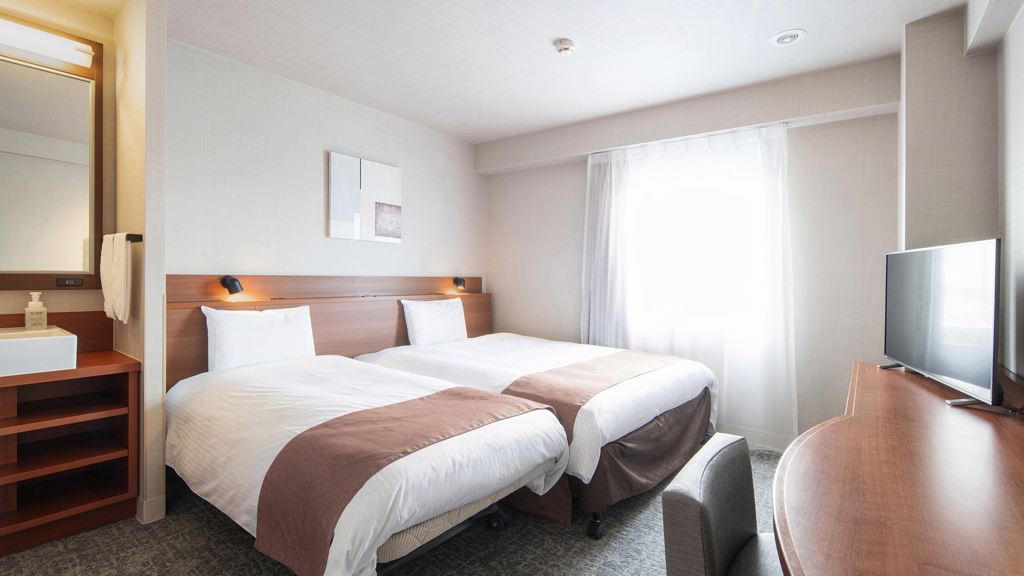 Extra twin (150cm wide bed x 1, 90cm wide extra bed x 1)