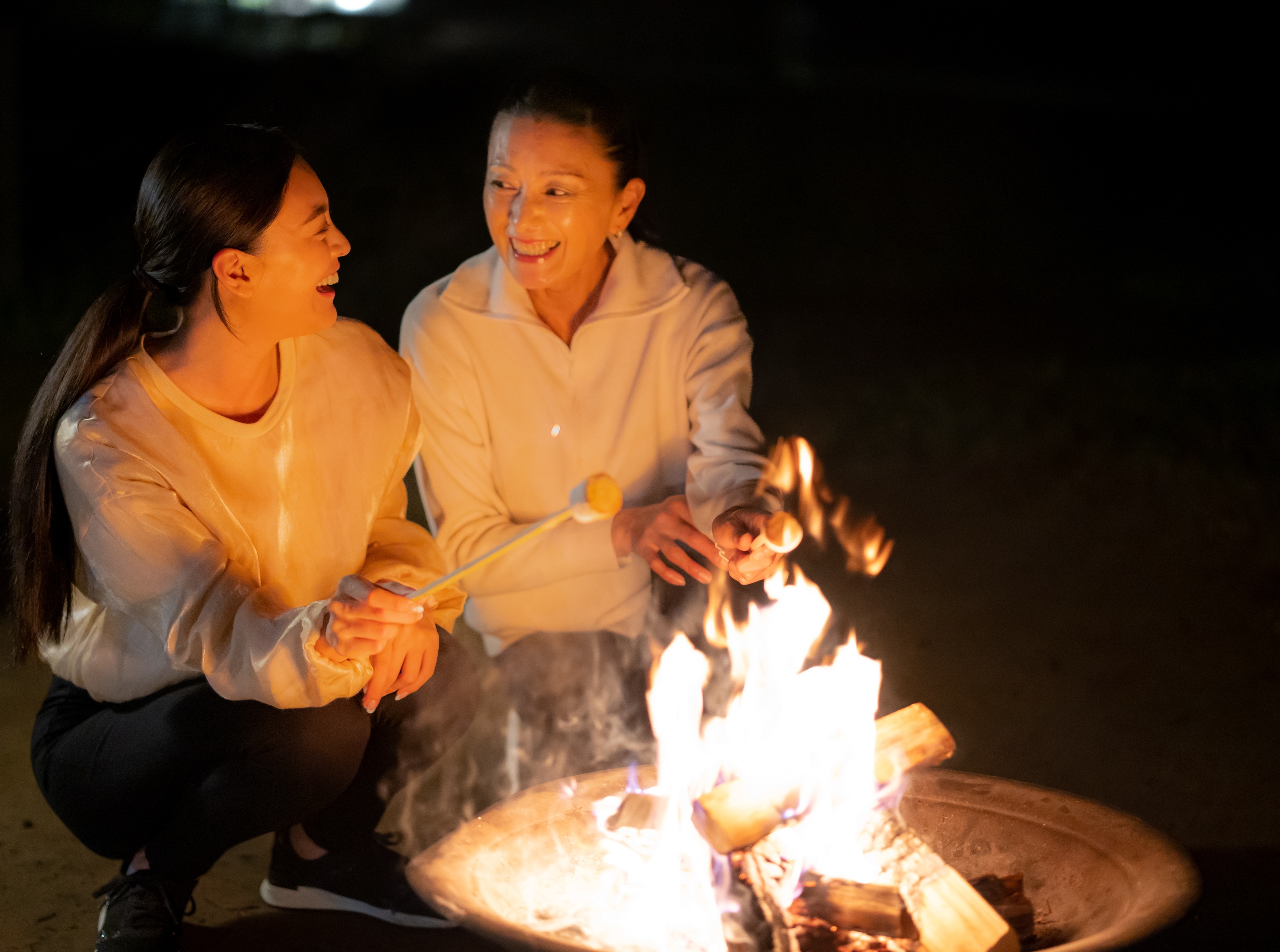 [Bonfire Cafe] โปรแกรมตลอดทั้งปี (20:00-22:00 น.)