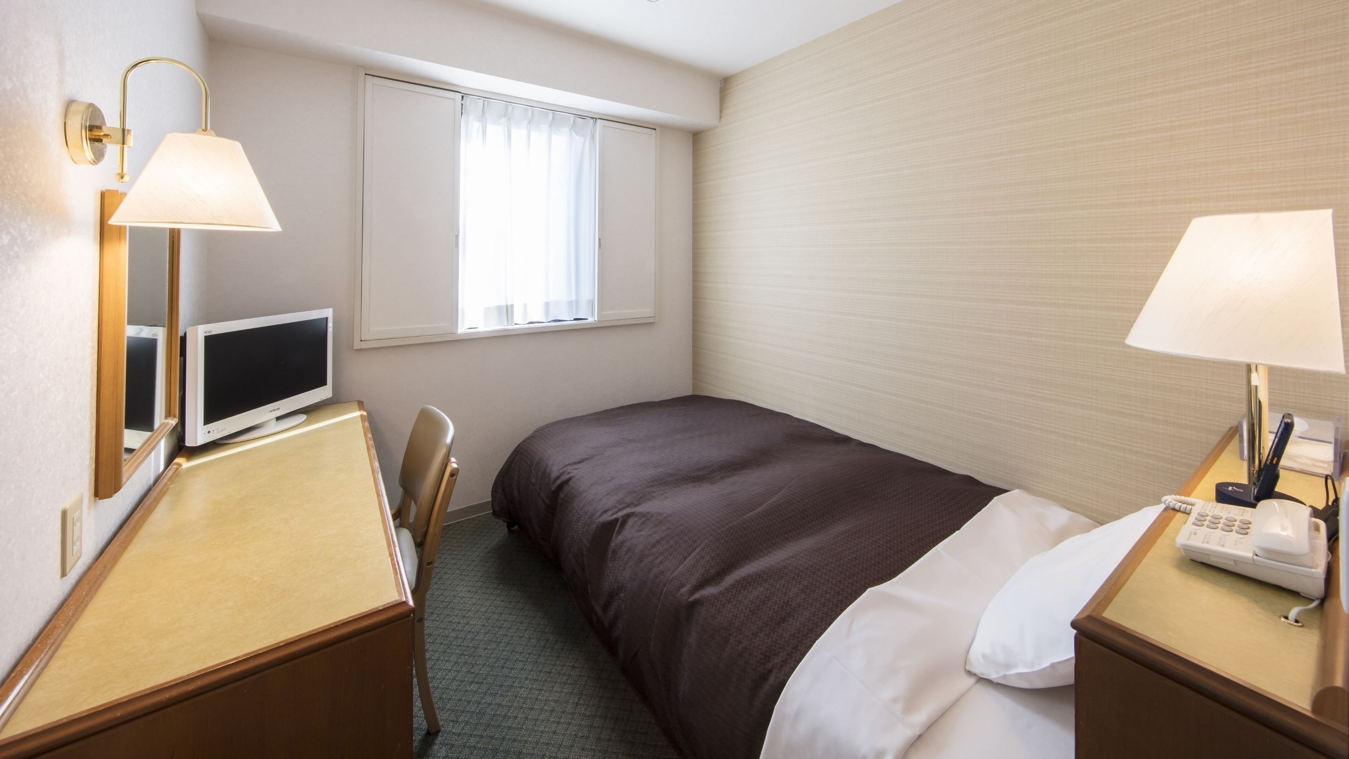 Single room 12㎡ (semi-double bed 120 & times; 200)