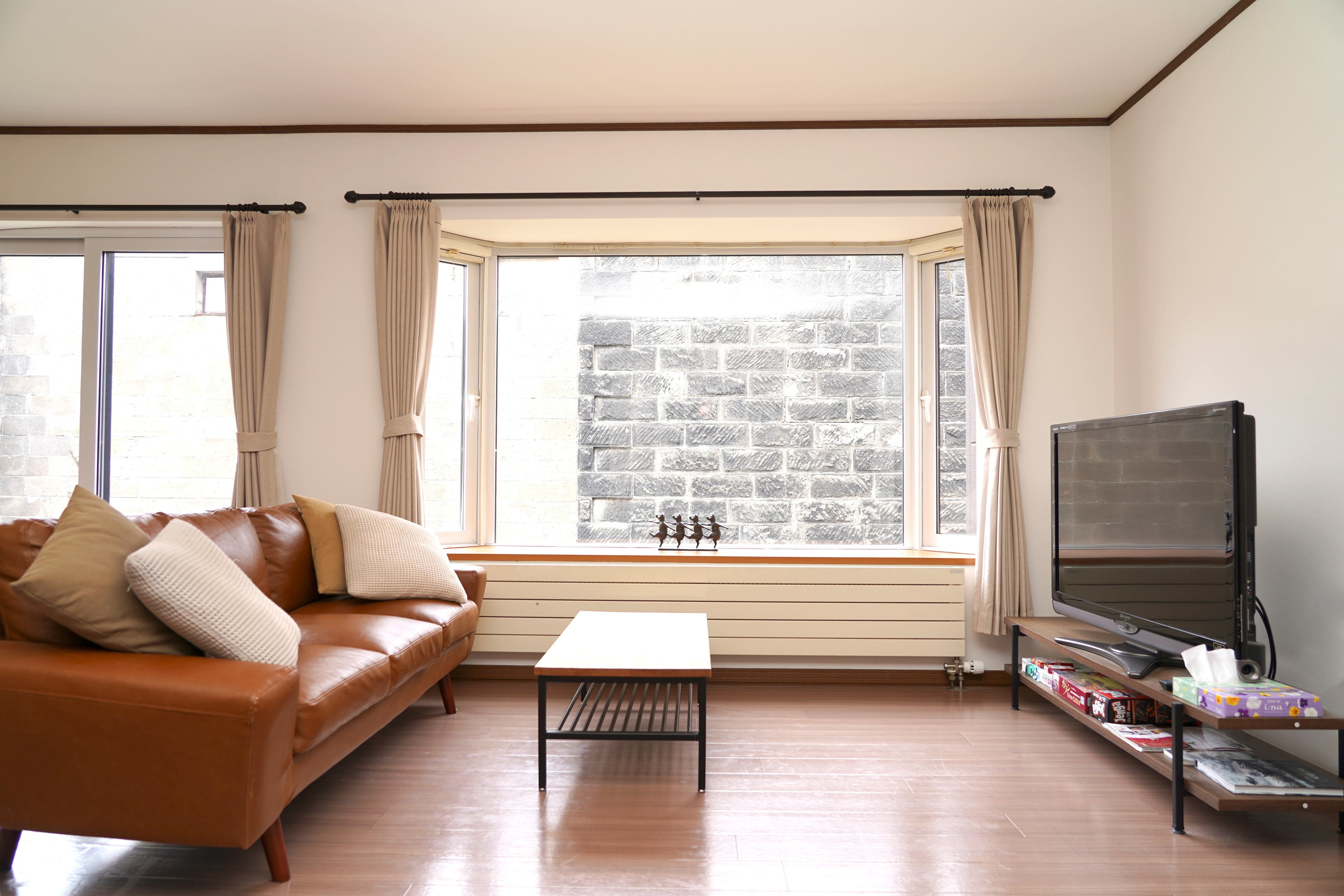 Apartment type 1st floor 2LDK_Living room③