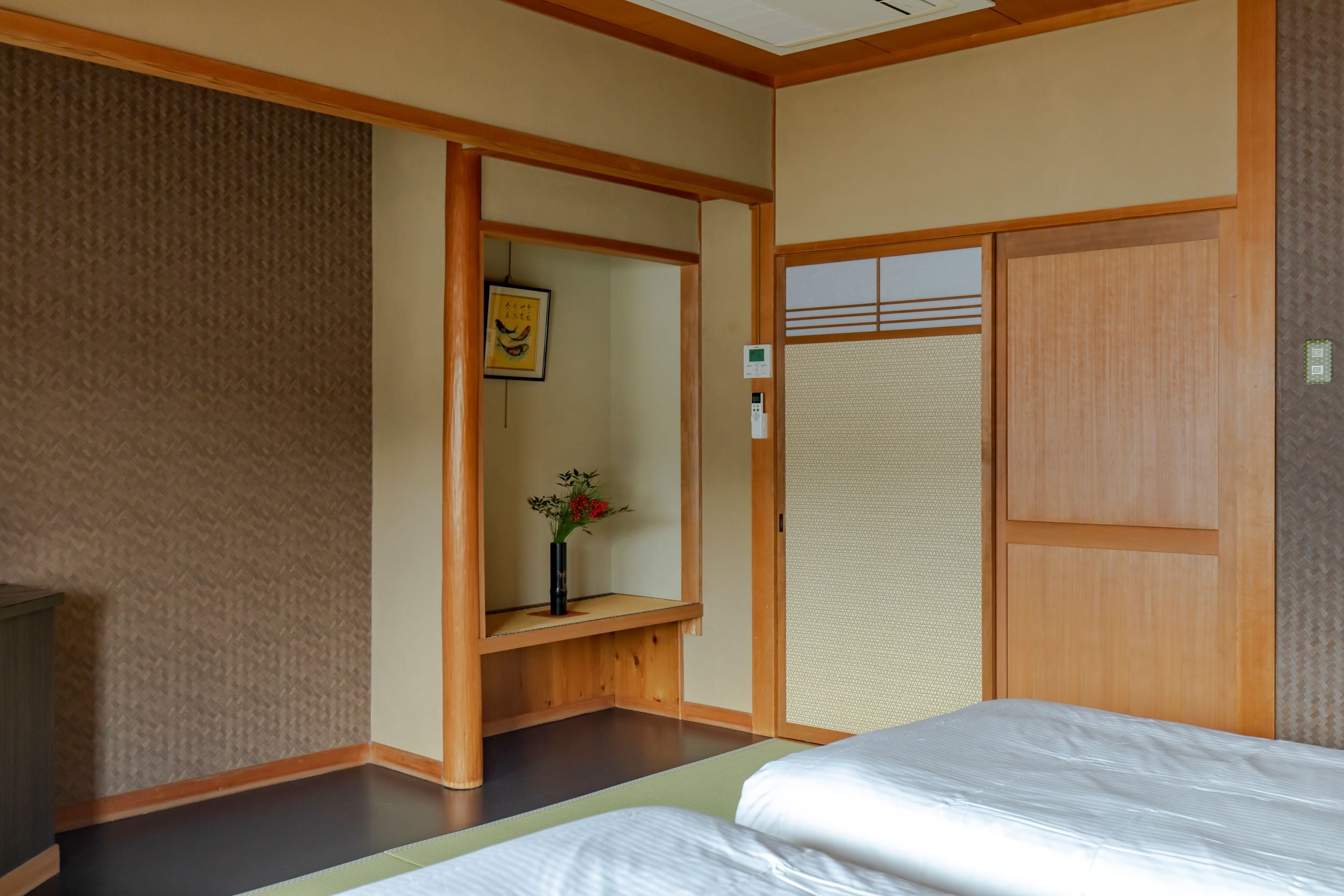 [Japanese-style room / bed type] Image