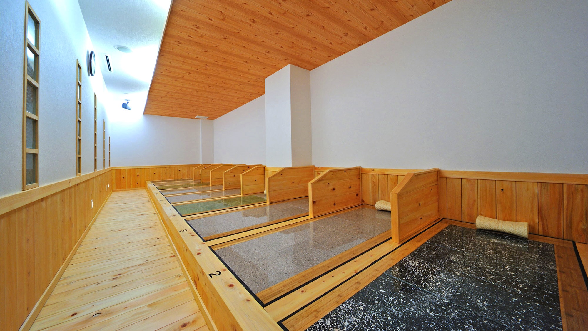 [Rock bath facility "Tershanal"]