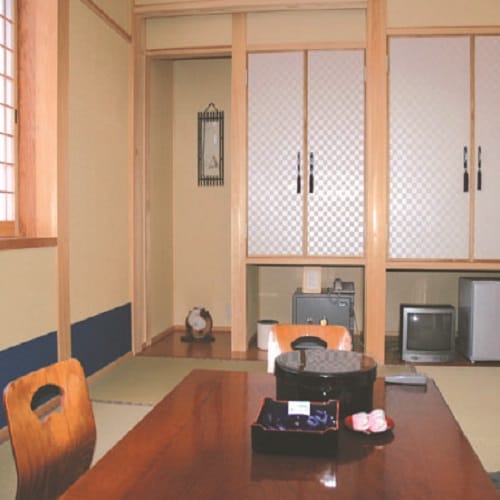 Japanese-style room (6 tatami mats)
