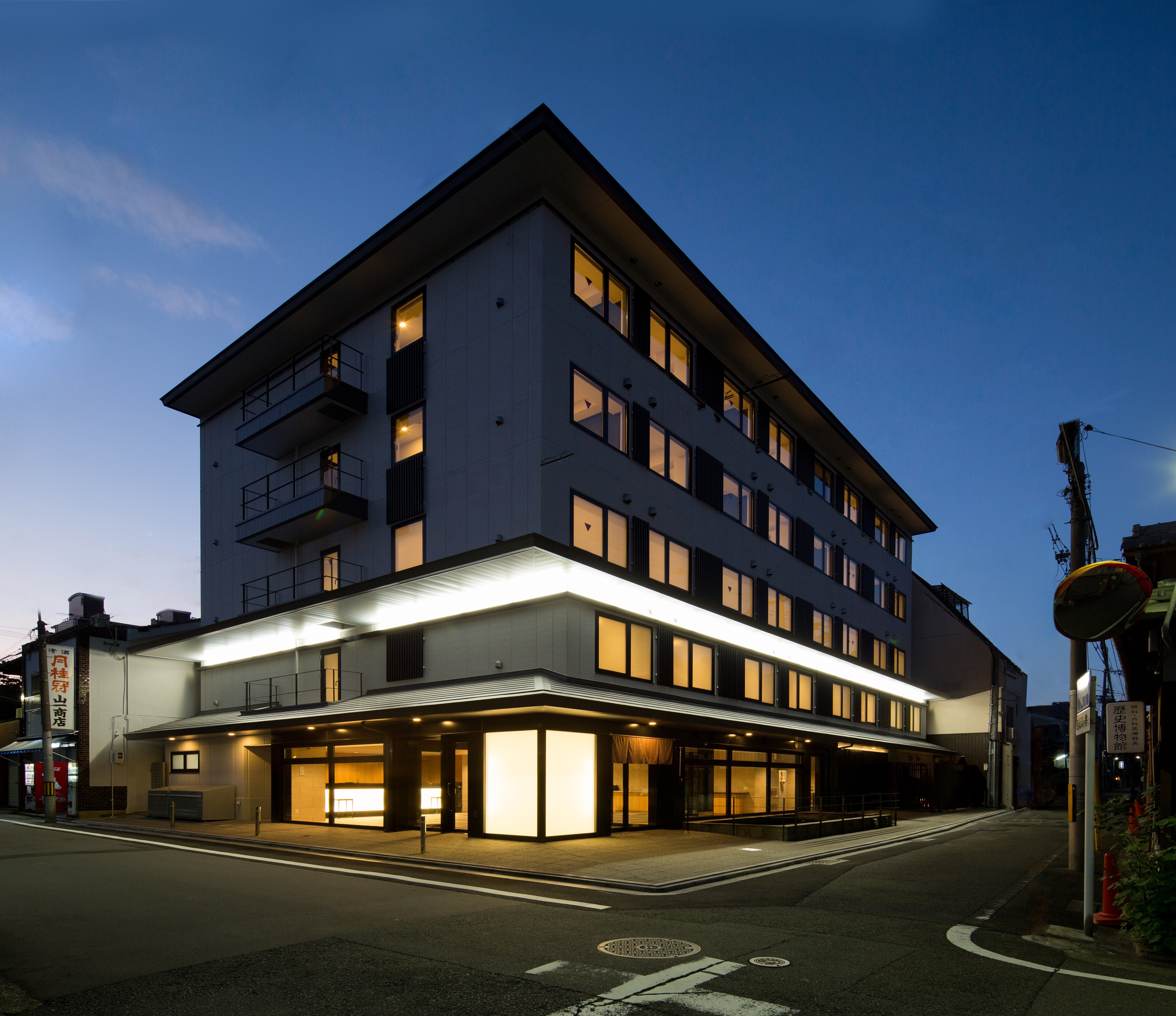 Exterior (night)
