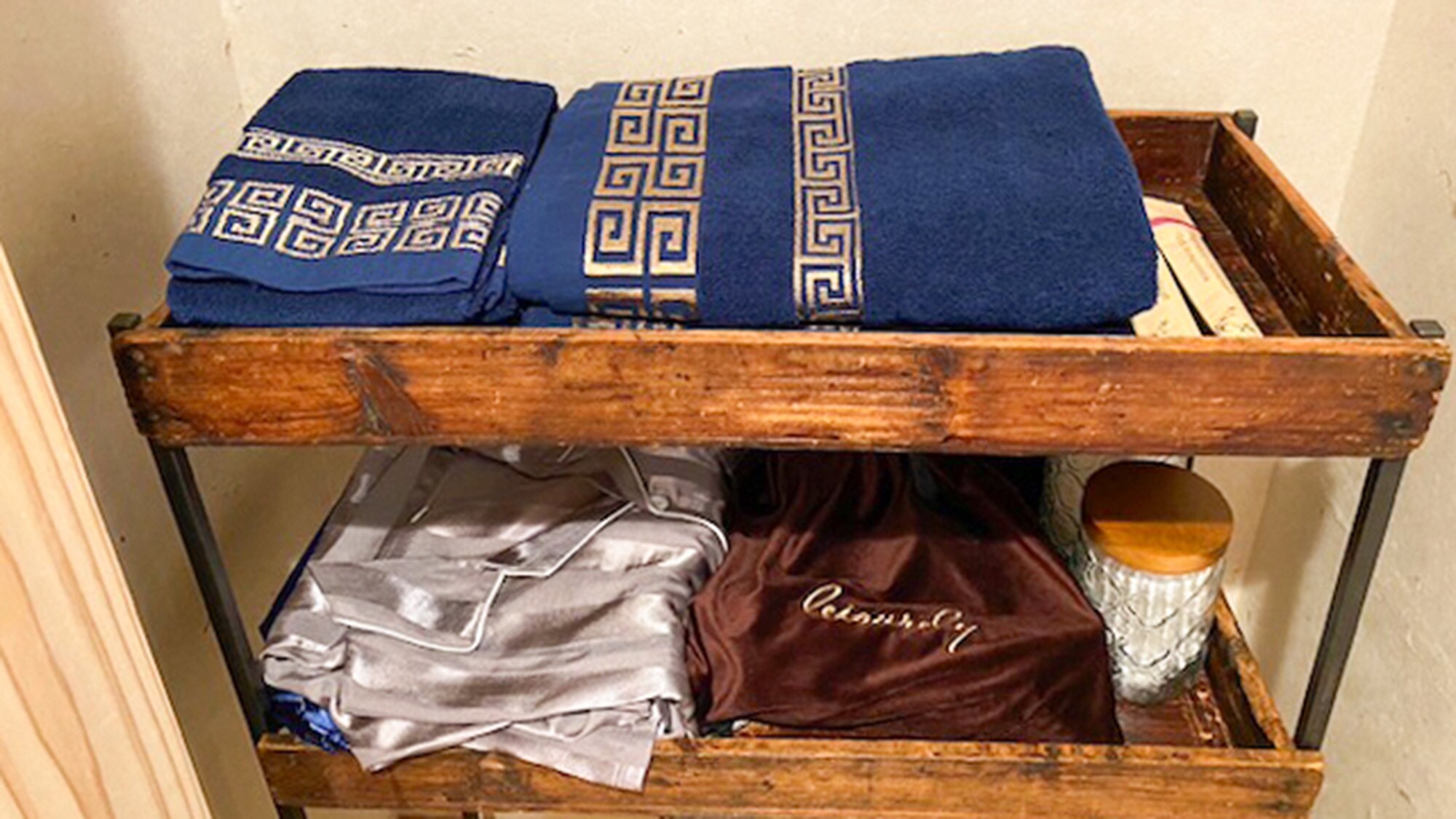 ・[Amenities] Bath towels, face towels, toothbrushes, cotton, etc. are provided.