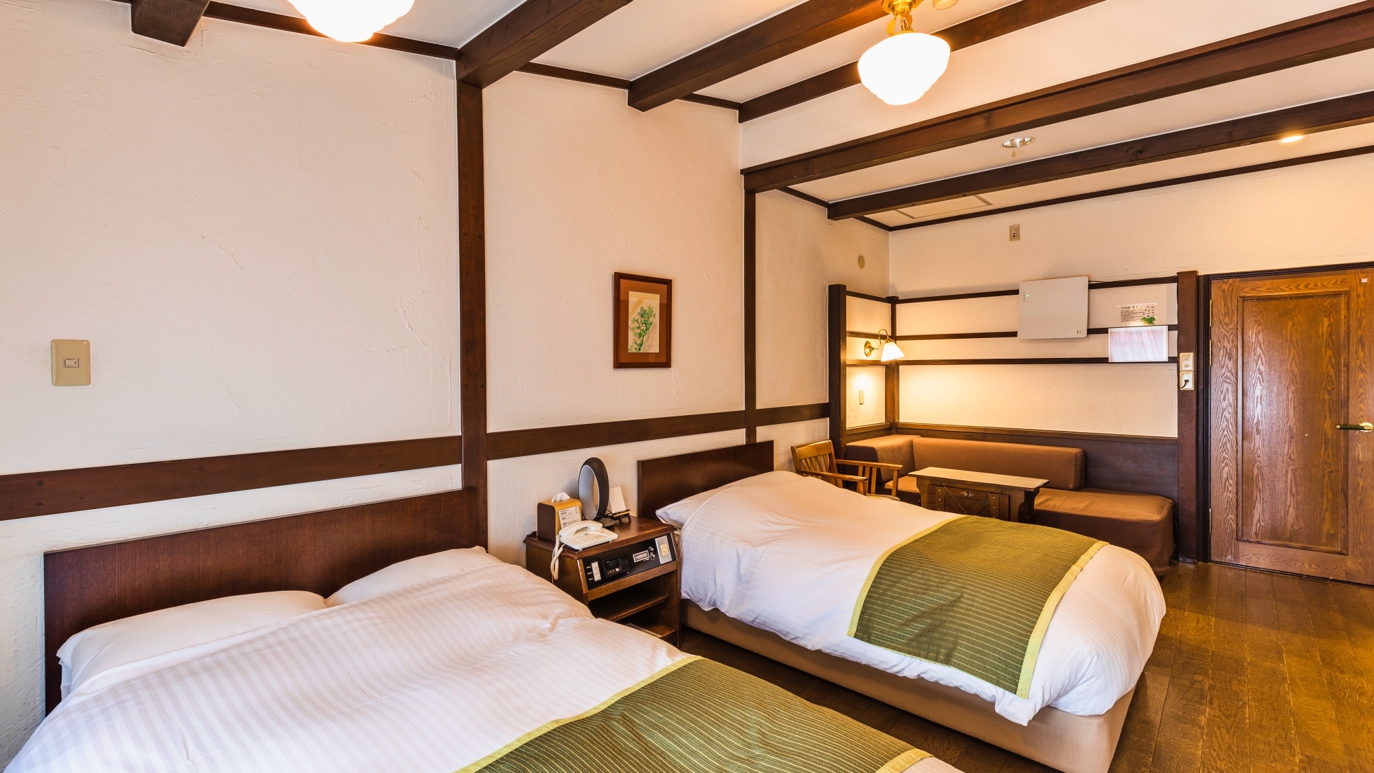 [Standard Twin] A Western-style room with a gentle and calm atmosphere overlooking the four seasons of Hakkoda.