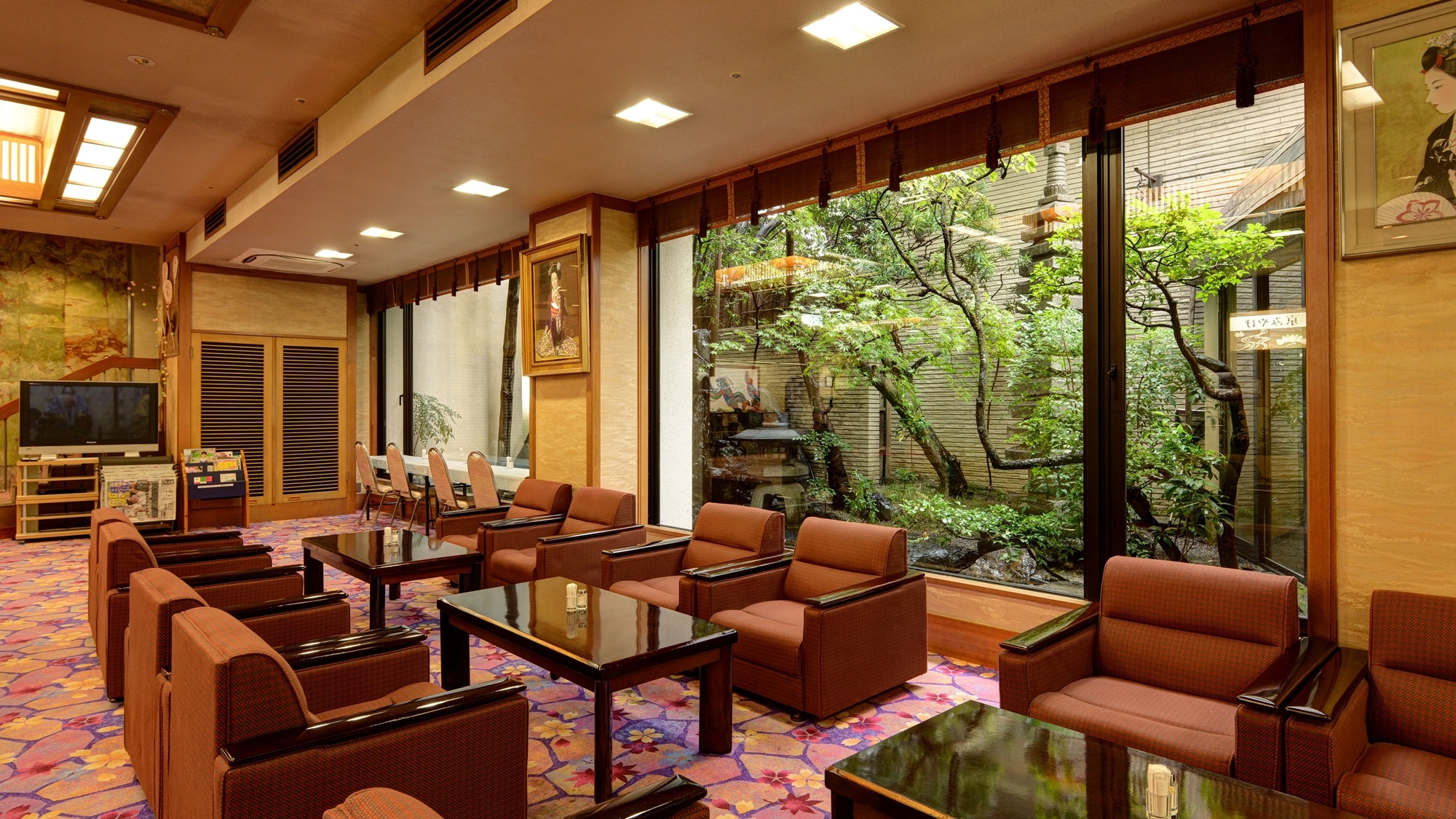 *[Lobby] A spacious lobby with a Japanese atmosphere befitting Kyoto