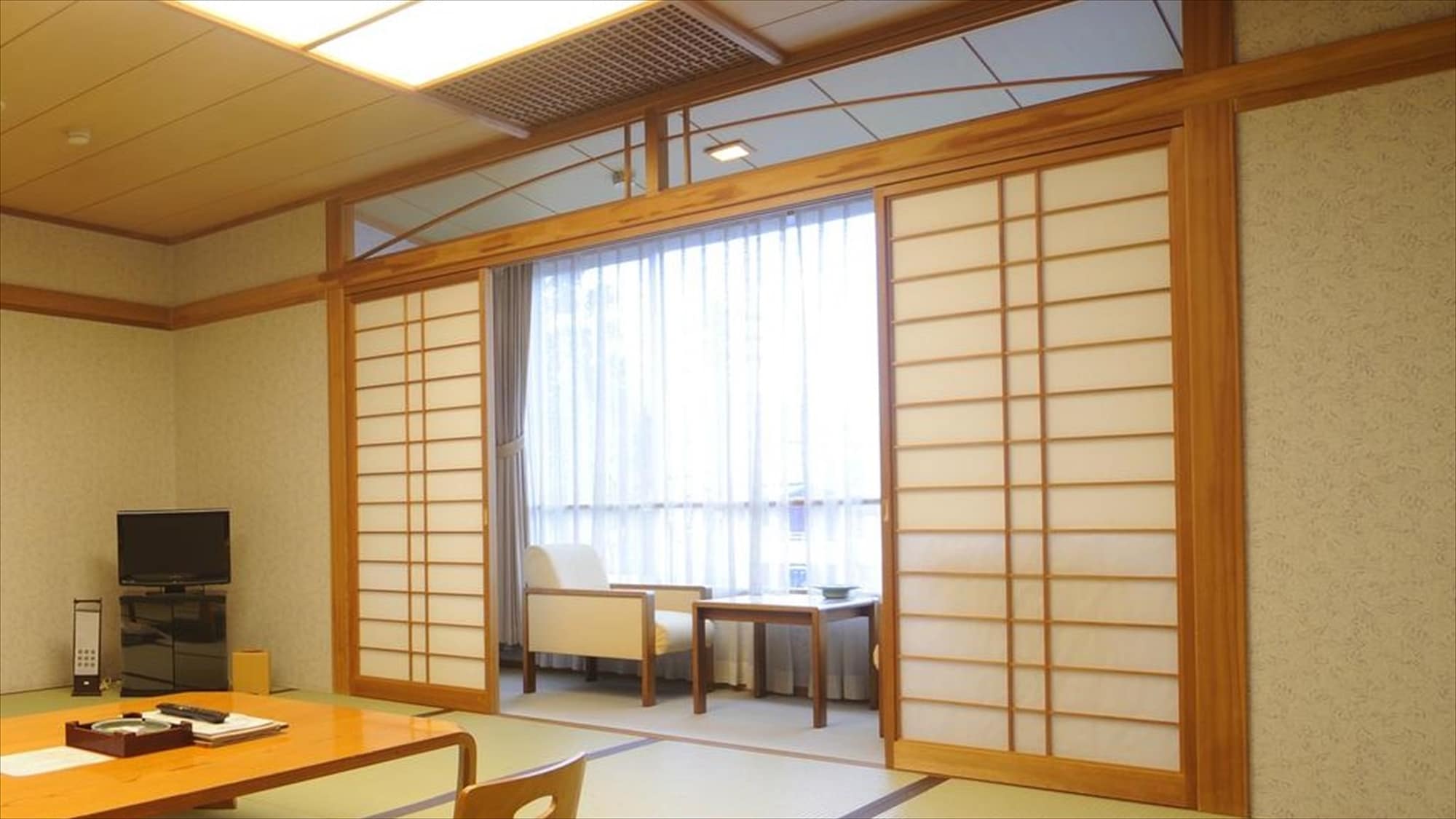Japanese-style room 18 tatami mats