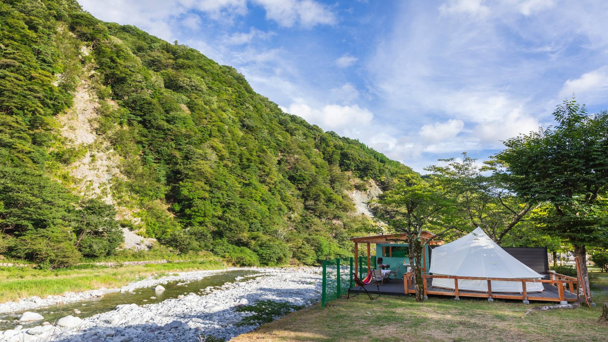 [Tenda Katun Tepi Sungai LL] Rasakan berkemah di sepanjang sungai♪ Nikmati alam Ashigara yang mengesankan