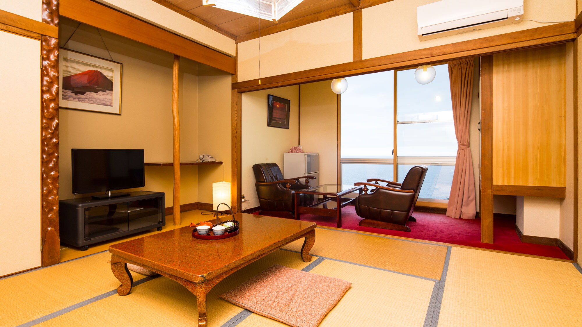 [Kamar bergaya Jepang dengan pemandangan laut 8 tikar tatami + resepsionis 3 tikar tatami] << dengan bak mandi dan toilet >>