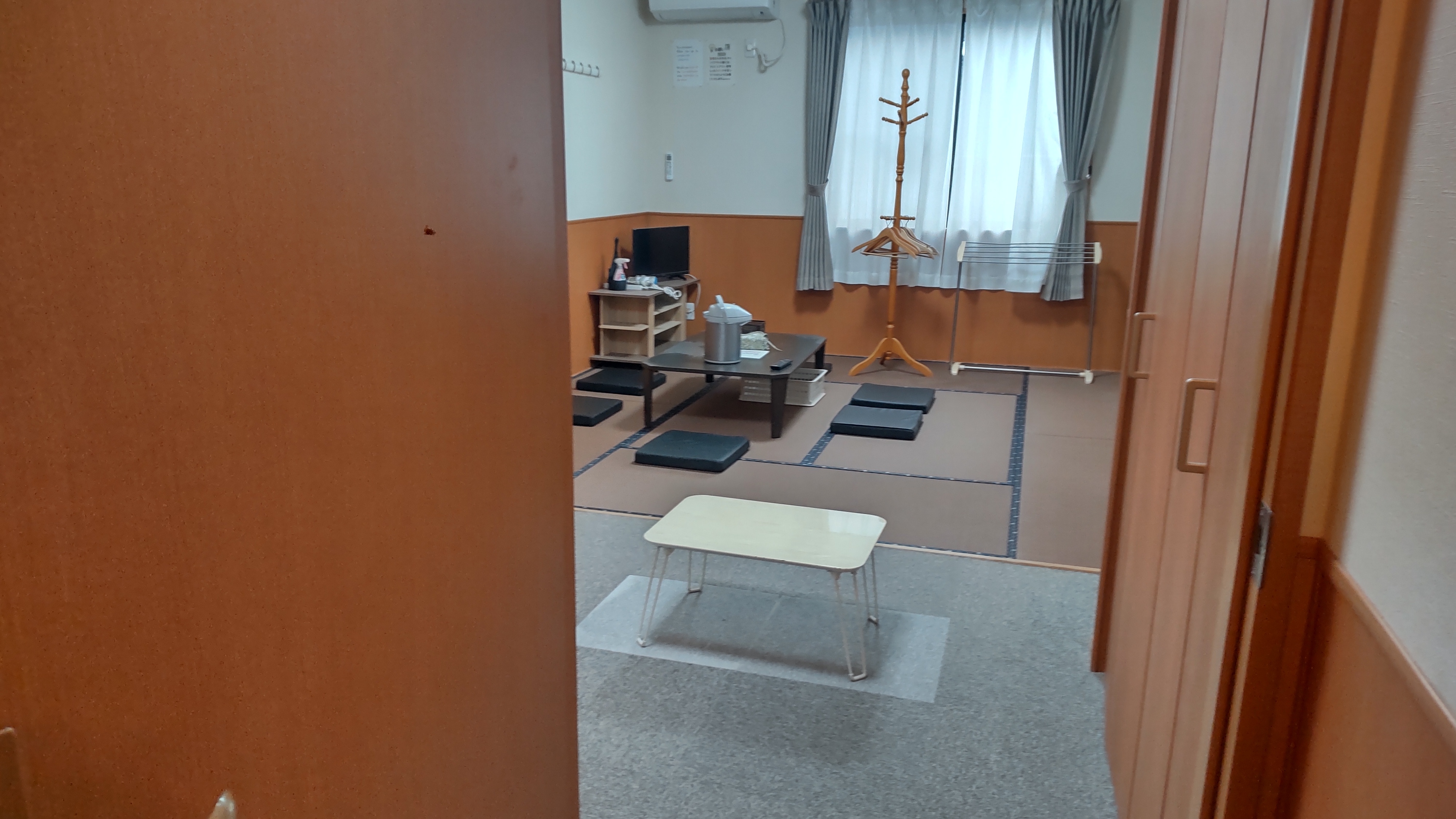日式房间，可容纳 6 人