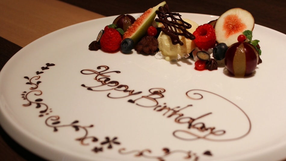 Dessert plate with message