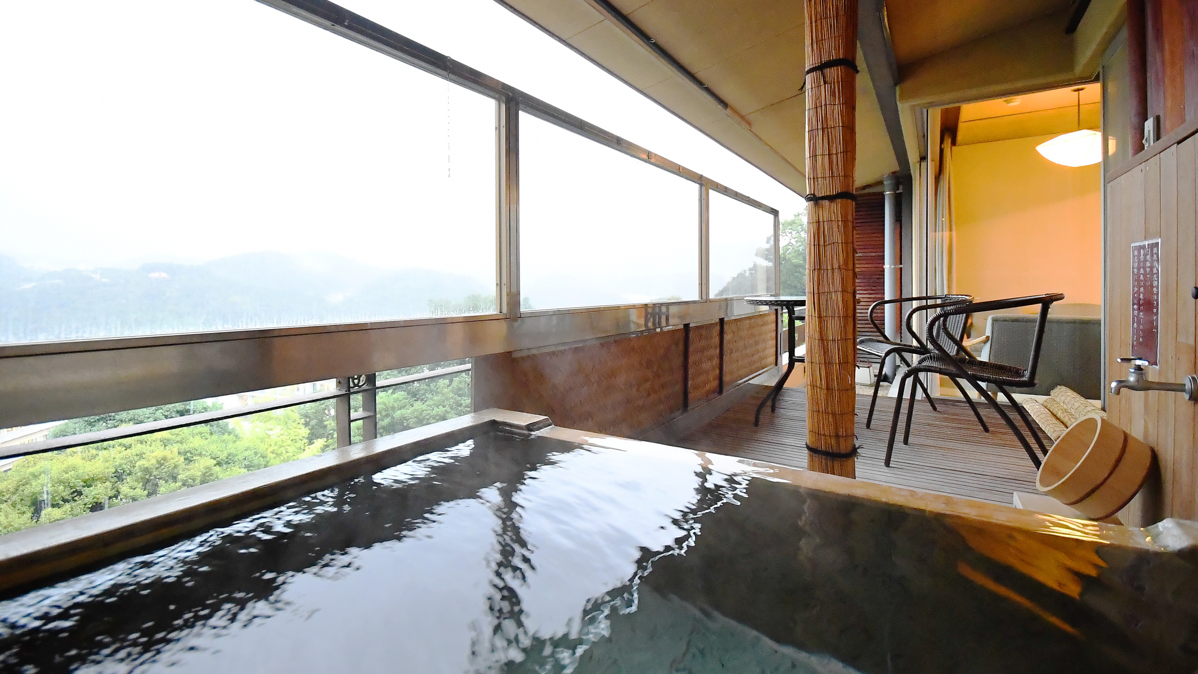 Japanese-style room with 12.5 tatami mats and an open-air bath with natural hot spring water