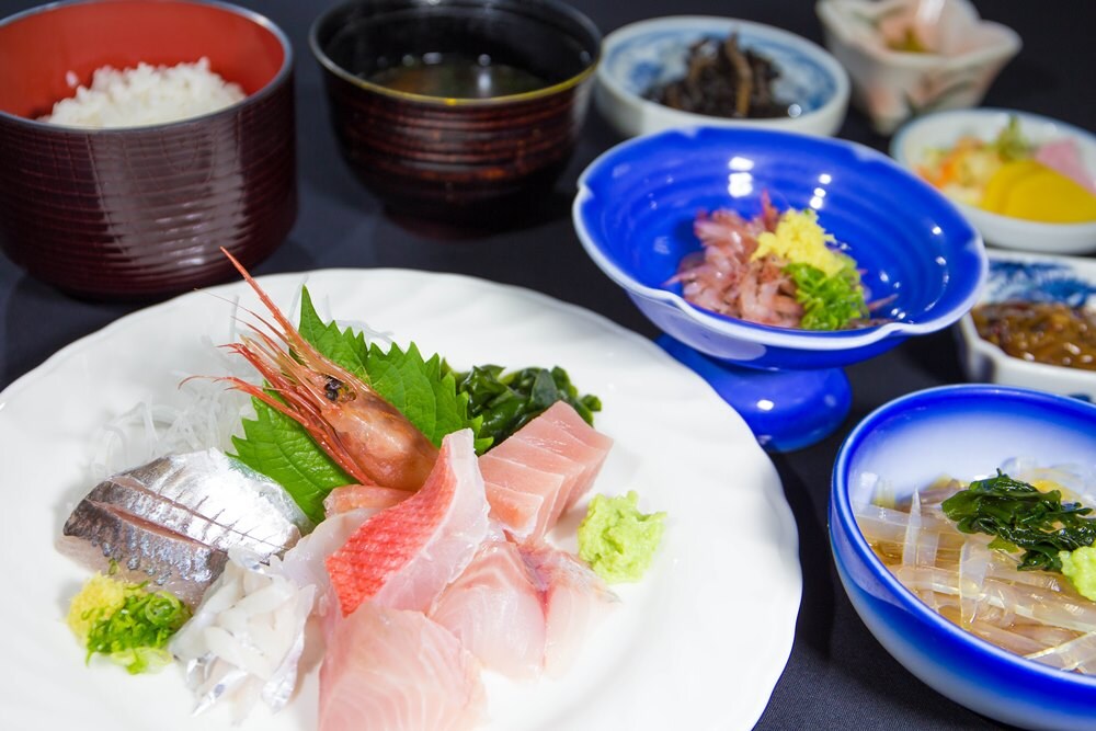 Sashimi set meal
