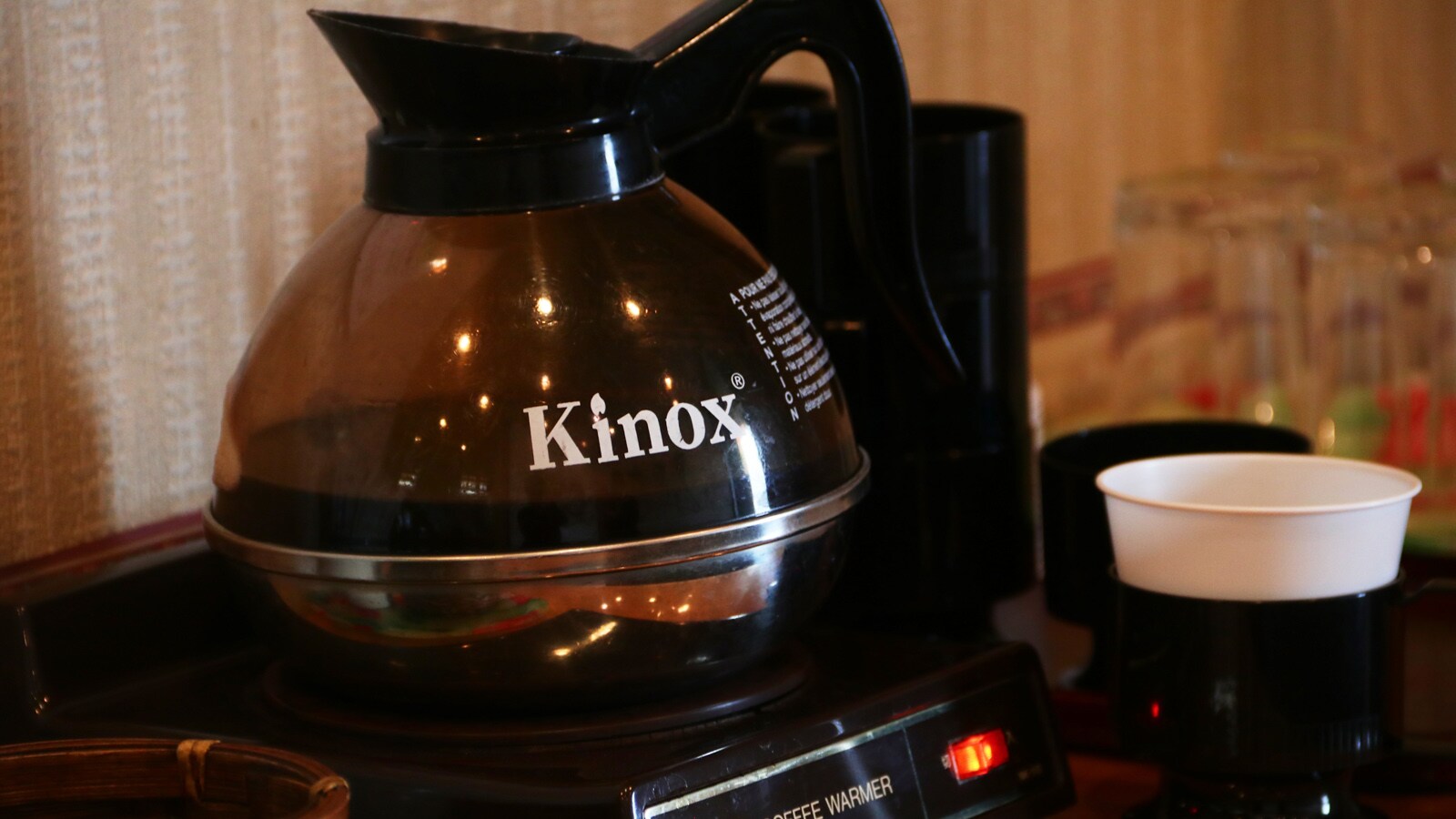 [Morning coffee] We offer morning coffee service in the break space of the lobby.