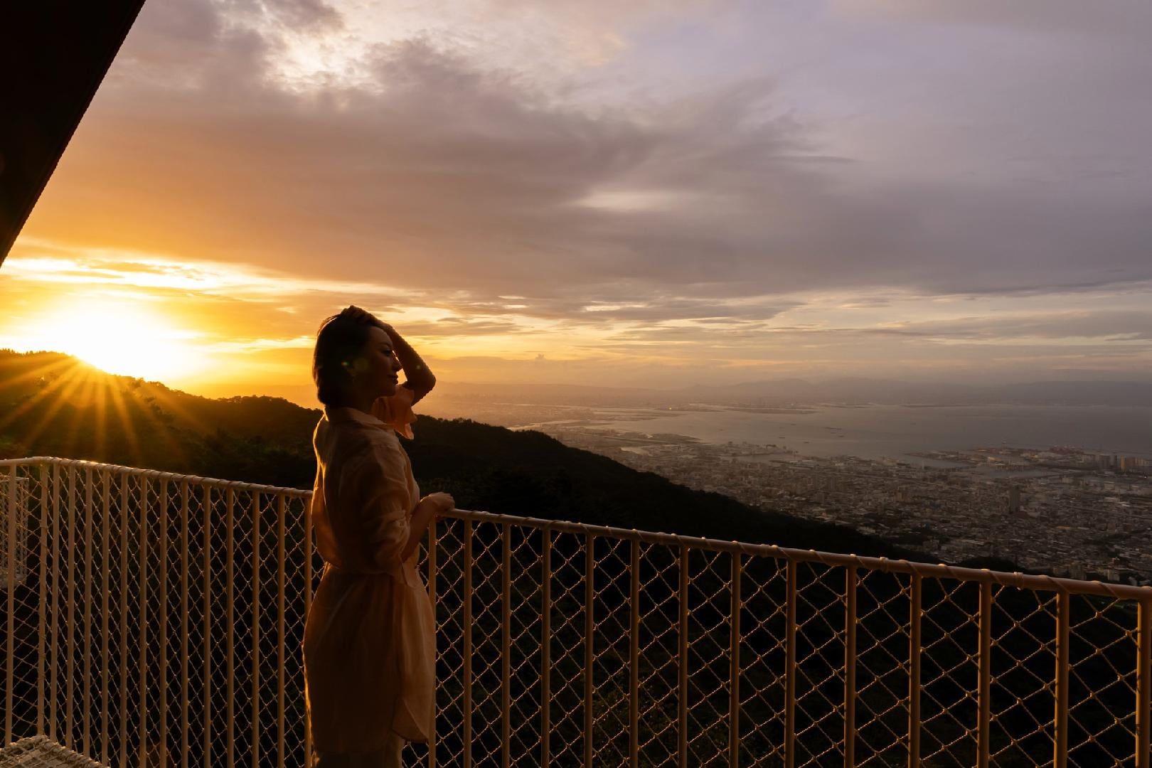 Sky hammock female sunrise ②