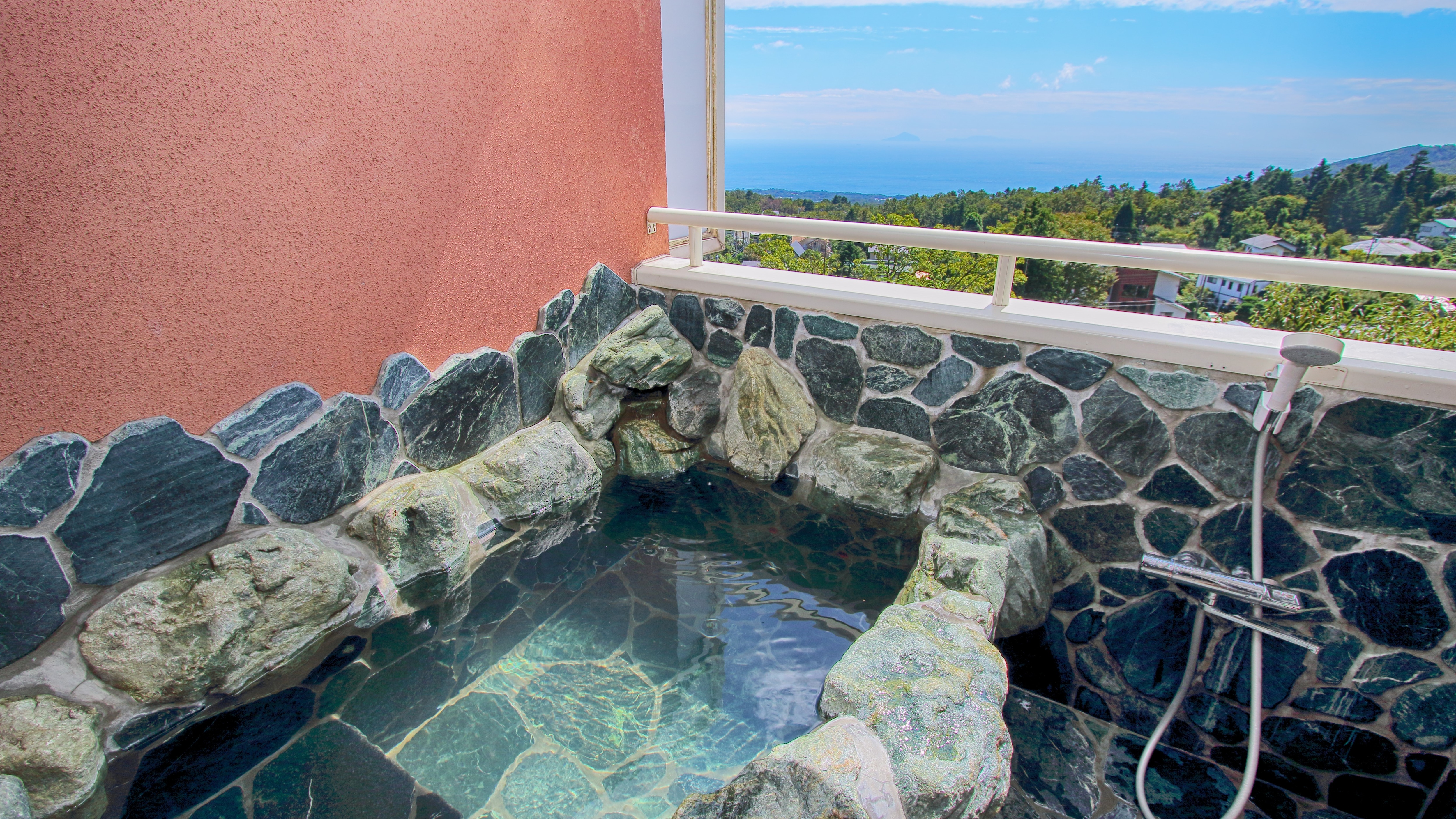 Guest room hot spring open-air bath [103 / Aubergeine]