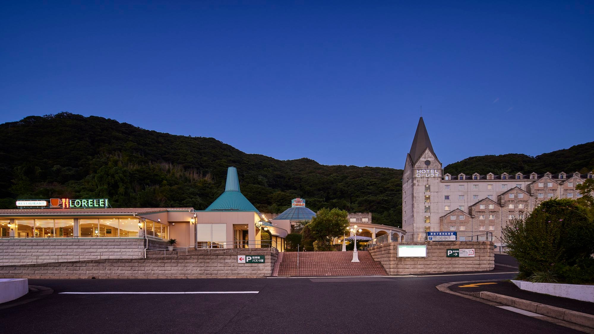 Exterior (night)