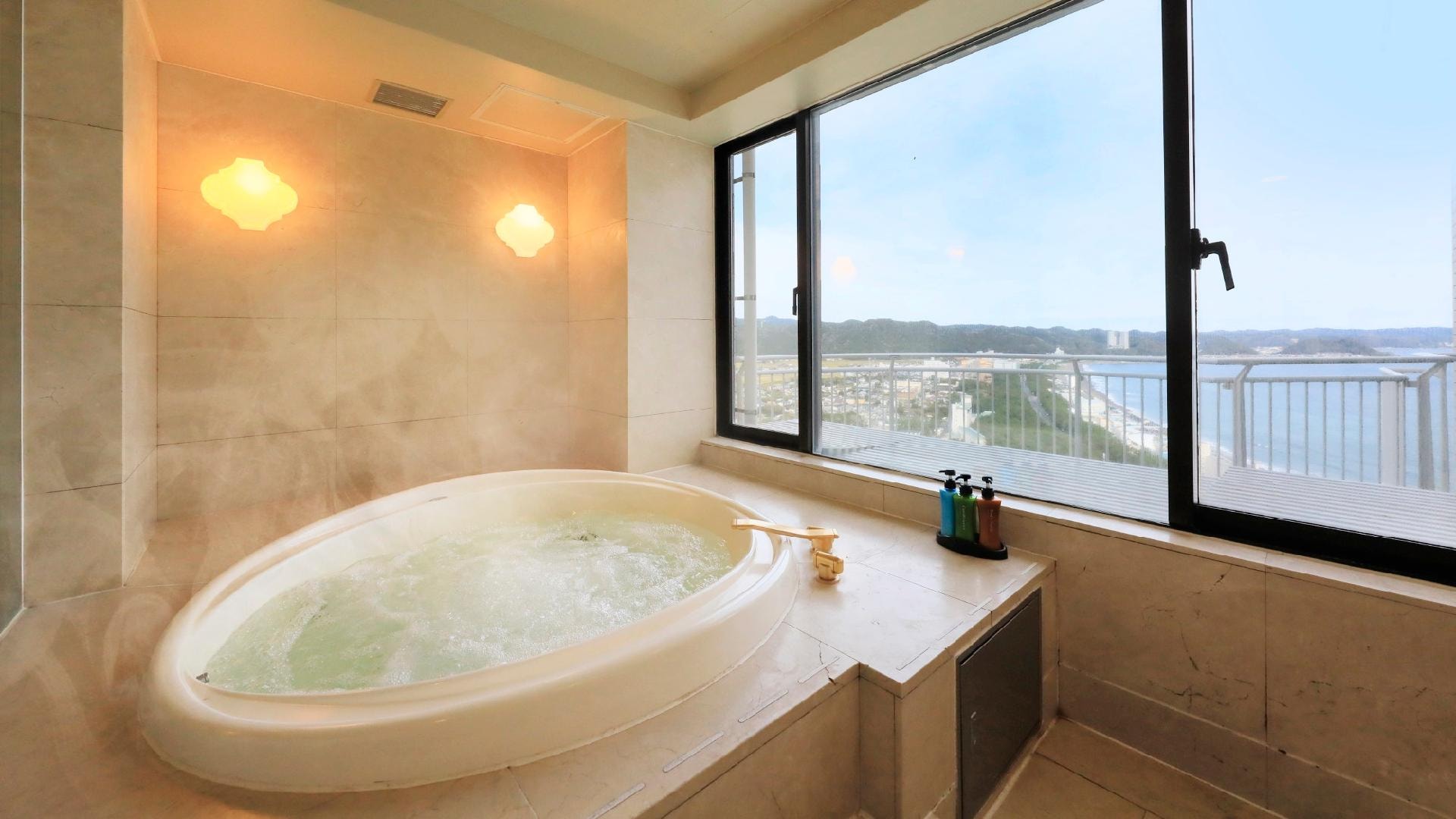 Royal Suite: Pine Crest