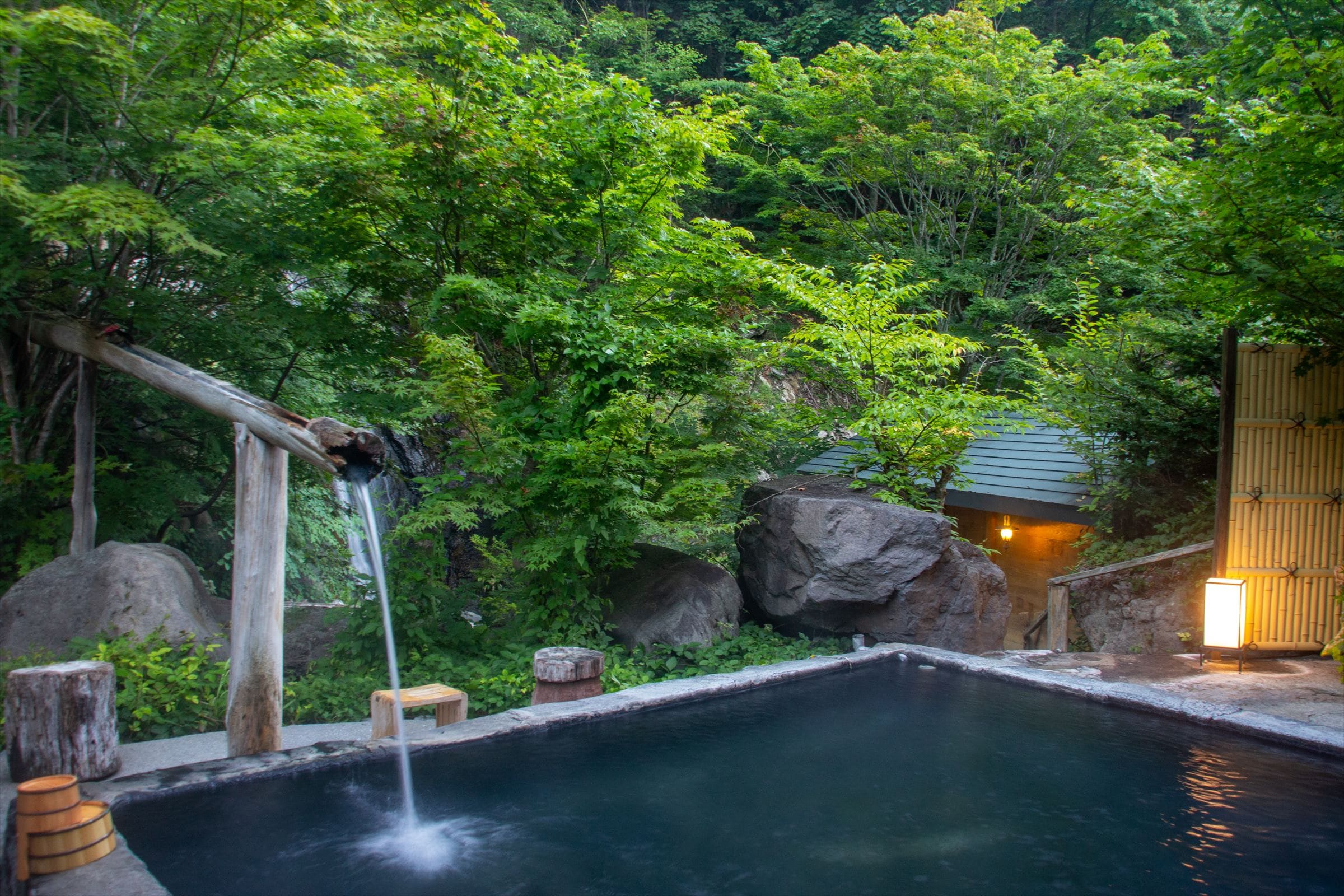 Yukimi no Yu (mixed bathing)
