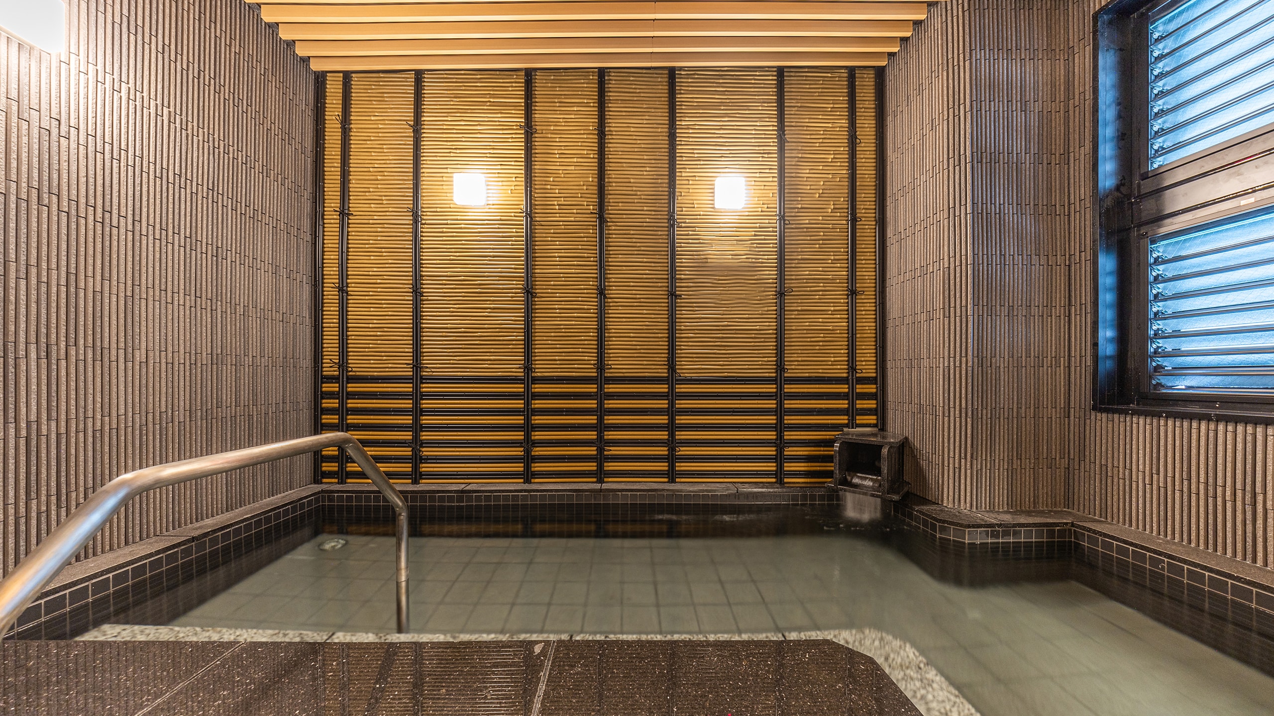 Large bath, women's open-air bath
