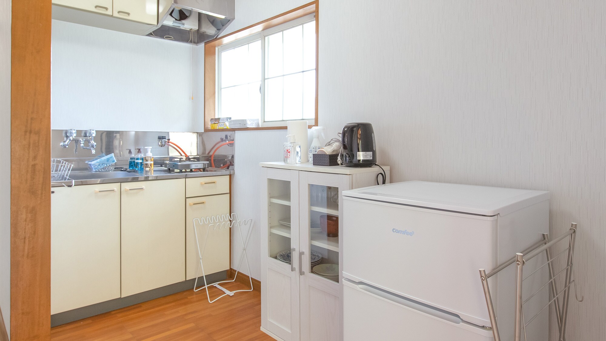・[Japanese-style room for 2 people] Equipped with a mini kitchen, refrigerator, tableware, etc.