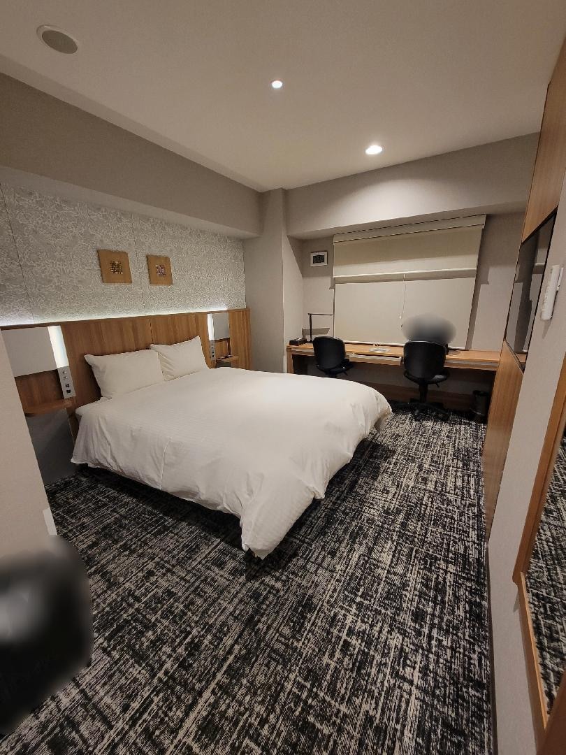 Point Blur_20251207_220533.jpg