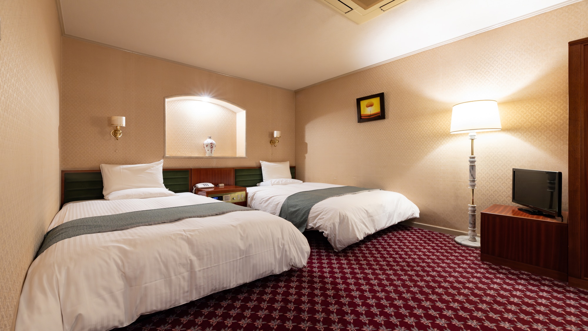 Deluxe Twin Room