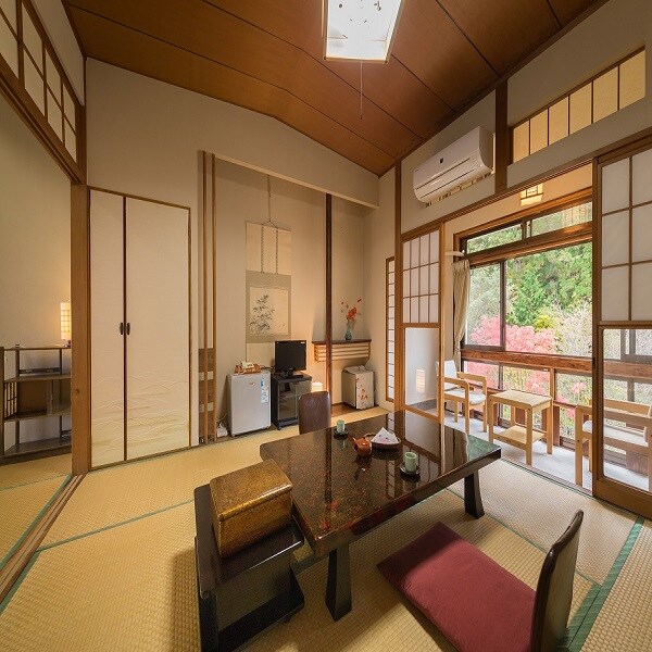 Annex Japanese-style room 215