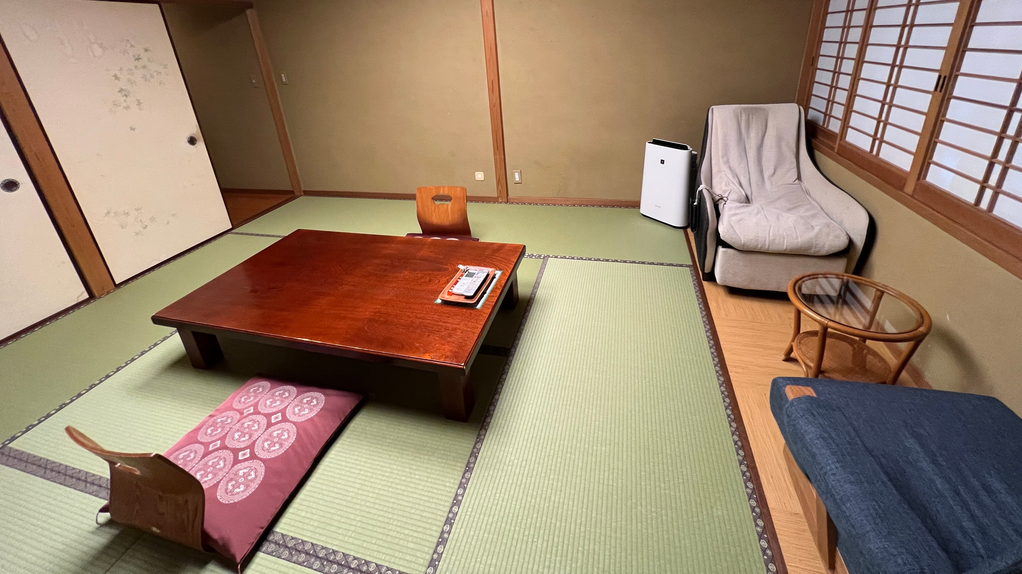 Hirome Japanese-style room (example)