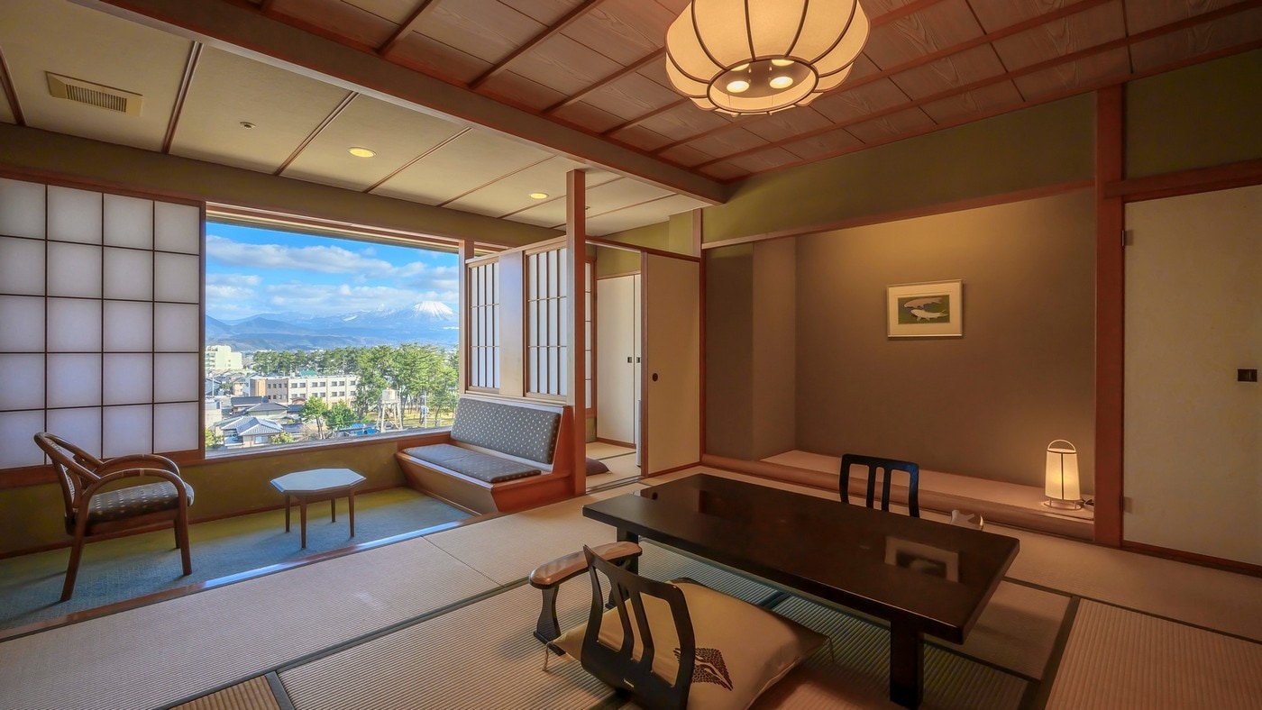 [East building 10 tatami mat Japanese-style room] Tsuruya's standard Japanese-style room