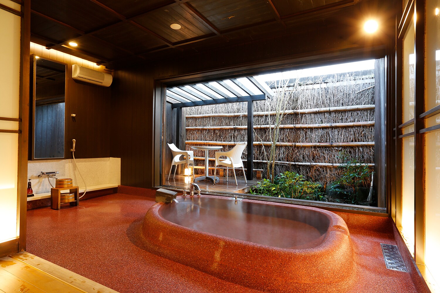 Shiunkaku Maisonette (Yoshi) Semi-open-air bath