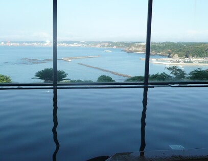 Panoramic large bath